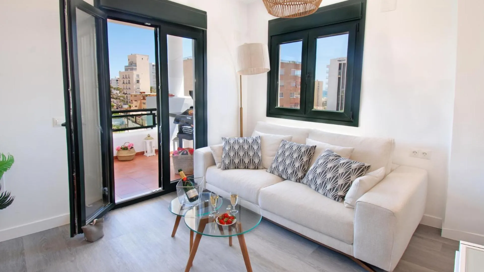 Isla De Benalmadena 2, 80M From The Sea, Amazing View,Ac, Bbq,Private Parking Apartment 0*,  Spain
