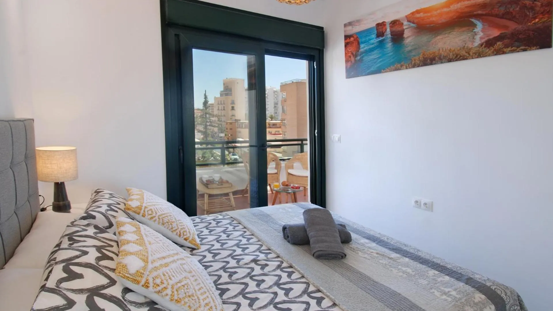 Isla De Benalmadena 2, 80M From The Sea, Amazing View,Ac, Bbq,Private Parking Apartment Spain